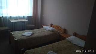 Отель Hotel Olgas Глубокое Стандартный двухместный номер с 2 отдельными кроватями-1