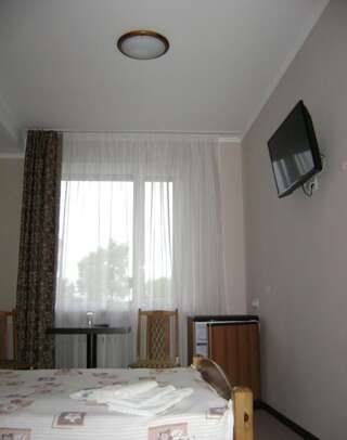 Отель Hotel Olgas Глубокое Стандартный двухместный номер с 1 кроватью-4